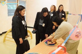 คณะดูงาน ศูนย์สาธิตการศึกษาปฐมวัย ม.ราชภัฏนครปฐม (๑๓ ส.ค.๖๙) Image 4